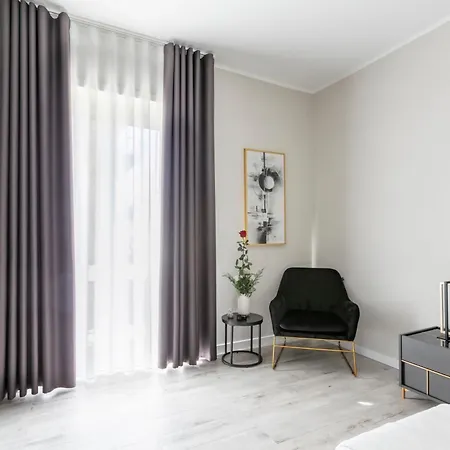 Hotelleria Prestige לינה וארוחת בוקר