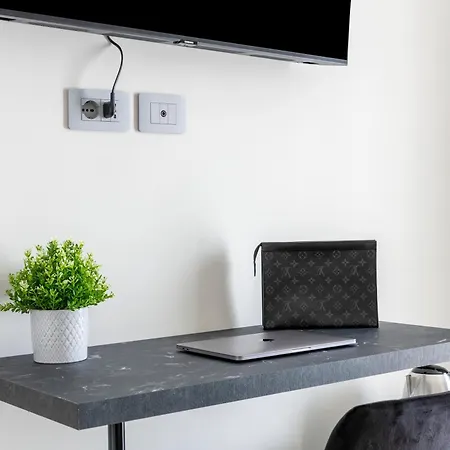 Hotelleria Prestige לינה וארוחת בוקר *